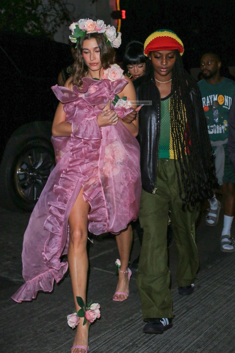 haileycandiid's tweet photo. October 29: Hailey Bieber and Justine Skye attends Vas Morgan’s Halloween Party in West Hollywood,California https://t.co/AEkGUdOZbR
