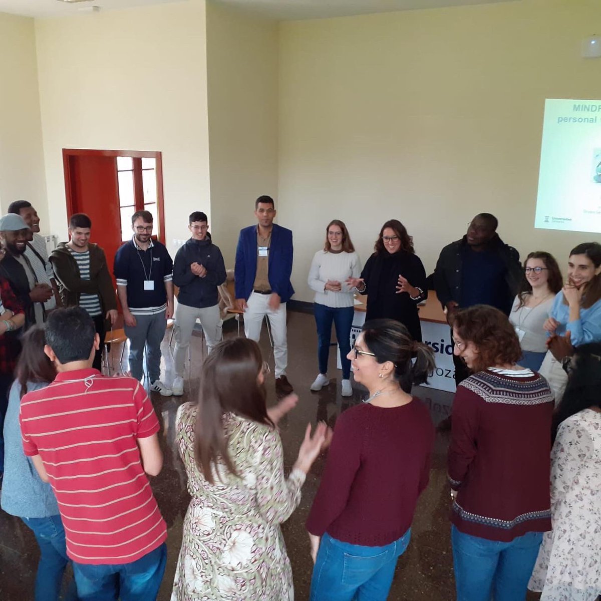 EscuelaUz's tweet photo. Entre los días 26 y 28 de octubre se celebró en la Residencia Universitaria de Jaca el III Encuentro Doctoral Transfronterizo con la @universite_uppa 

👉Os dejamos una pequeña recopilación de imágenes del Encuentro https://t.co/D0I5moLq6R