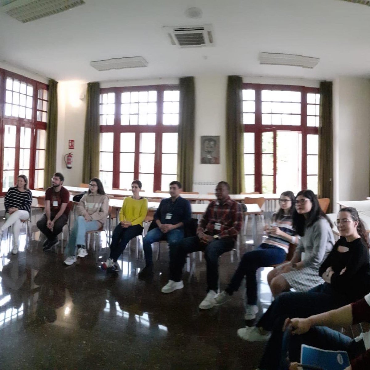 EscuelaUz's tweet photo. Entre los días 26 y 28 de octubre se celebró en la Residencia Universitaria de Jaca el III Encuentro Doctoral Transfronterizo con la @universite_uppa 

👉Os dejamos una pequeña recopilación de imágenes del Encuentro https://t.co/D0I5moLq6R