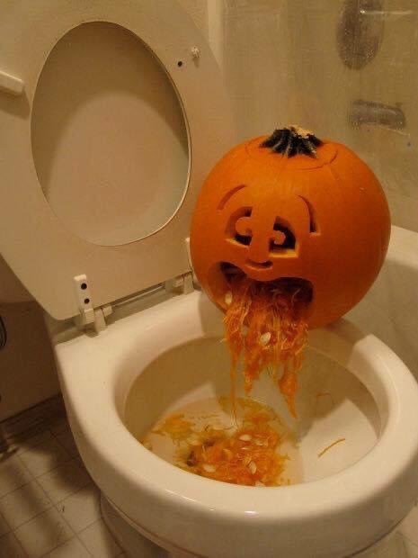 _Jeff_Powell's tweet photo. I am not drinking again πππ #HalloweenWeekend #SickPumpkin #halloweendrinks #ProperHanging #sickofdrinking https://t.co/aX9G8TTqw0