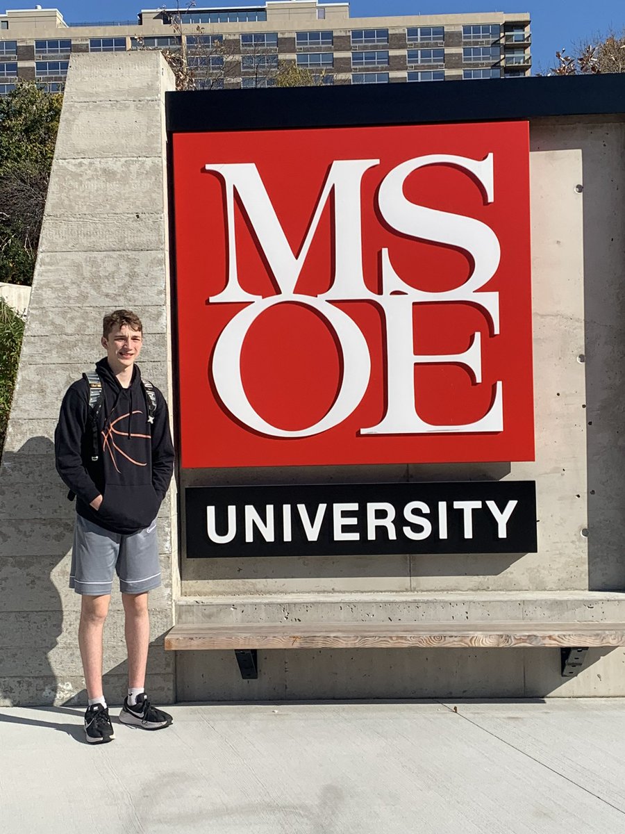 CarsonDiamond30's tweet image. Had a great camp and visit to the Milwaukee School of Engineering! Thank you to Coach @HurdThat23 and @MSOE_Mensbball for the amazing experience!