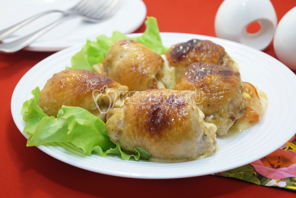 Куриные бедра в духовке с моцареллой #рецепты

  kedem.ru/recipe/dishes/…