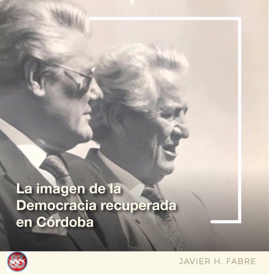 javierhfabre's tweet photo. La imagen de la Democracia recuperada en Córdoba!!!🇦🇹
#DemocraciaParaSiempre
#Angeloz
#Grosso https://t.co/dDl4XPAckT