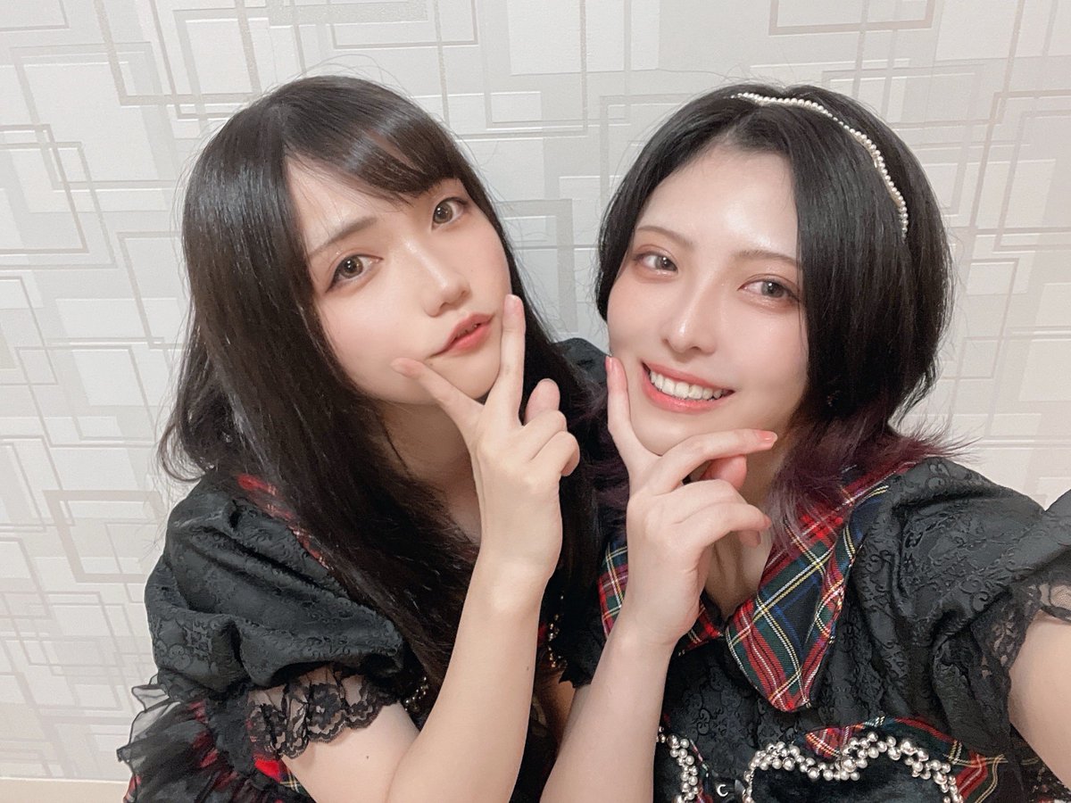 hiyzrm's tweet photo. 第1回 #ReHyZ (ひよりら)オフ会ありがとうございました‼️‼️
イベント無くなって急遽の開催だったけど多分みんなに楽しんでもらえて(?)私らもめちゃめちゃ楽しめていい思い出になった🥰
いつも本当に感謝🙏
これからもお願いします🙏 https://t.co/QxYgv1f2Eh