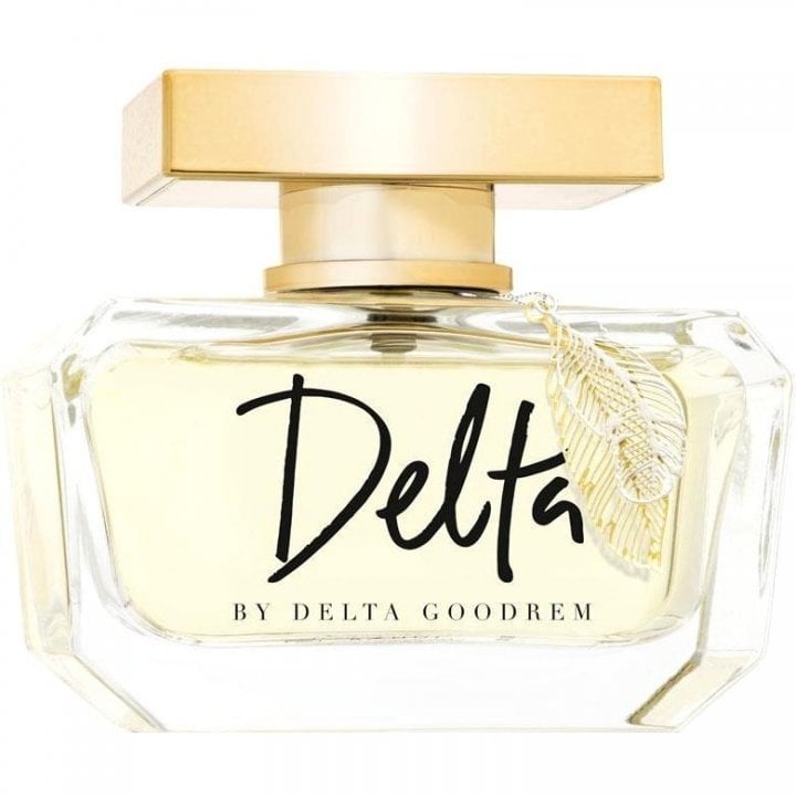tino2003maier's tweet photo. Anyone live in Dublin? Can anyone send me all the perfumes from @DeltaGoodrem to Germany? please DM me. Christmas is around the corner 🙏🙏🙏 #TeamDelta #TeamDeltaUK 😘 https://t.co/HS4G4mrQpZ