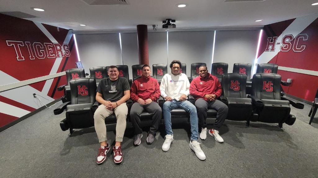 Thank you Hampden Sydney for making my first official college visit a great time. The welcoming atmosphere of the staff and the alumni brotherhood to me and my family was amazing.
<a href="/HSCBasketball/">H-SC Basketball</a>  
<a href="/Mr_coach_spoon/">William Witherspoon</a>