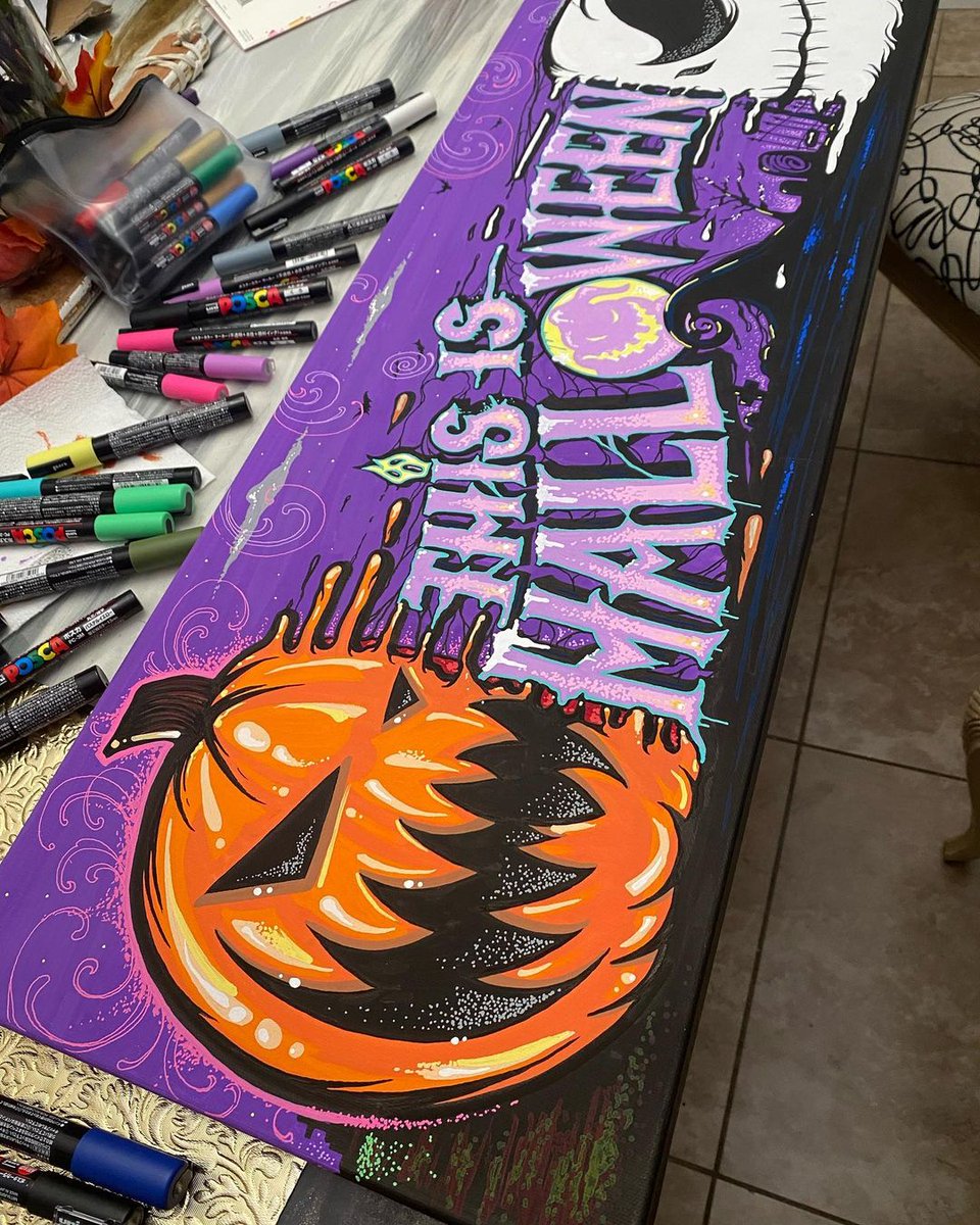 We love seeing Halloween inspired POSCA art, thank you @sanchezkustoms for this The Nightmare Before Christmas piece! 🎃

 #Customdeck #Custom #CustomSkateboard #POSCAdeck #POSCAboard #Customize #POSCAFashion #Skate #Skateboarding #NightmareBeforeChristmas