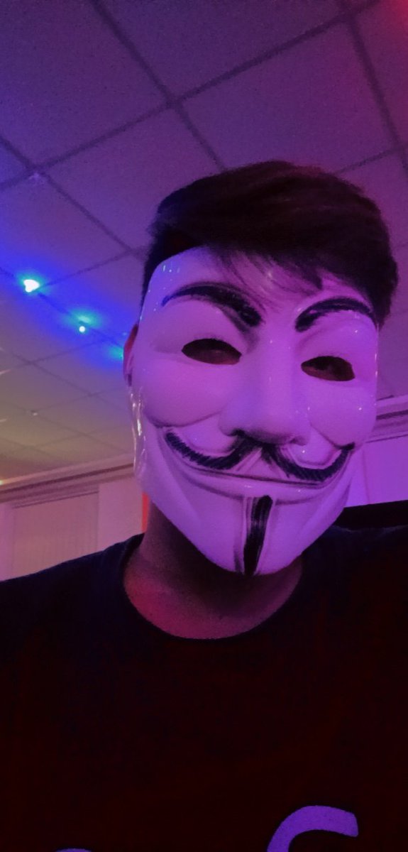 zeddkhan03's tweet image. @hack2skill #h2stc Most cringe experience....met some worst singers of all time......some very cool speakers and a very good team. Met Lucifer, Unicorn 🦄,...Singers who made the ears bleed🤧🤧.