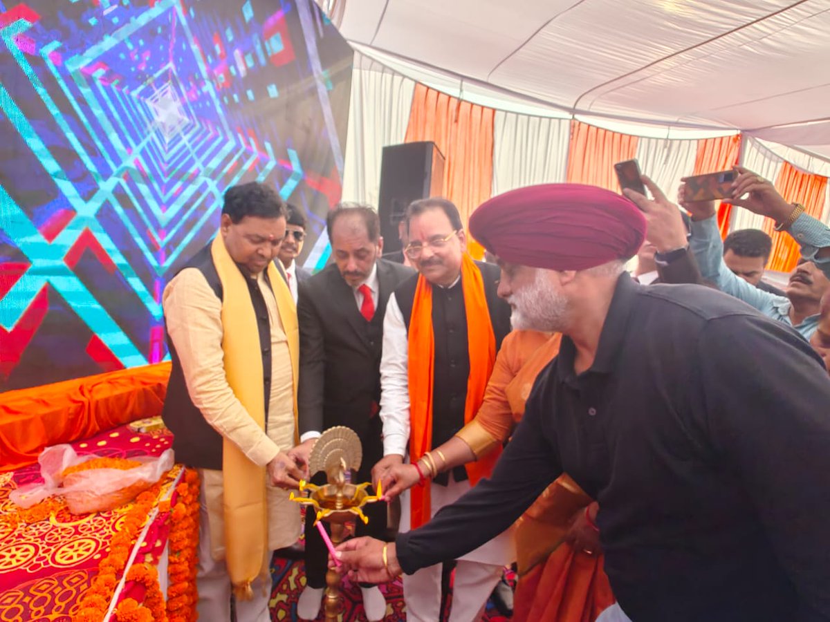 AjaybhattBJP4UK's tweet photo. आज उधम सिंह नगर जिले मे काशीपुर के सिडकुल क्षेत्र में 'स्पर्श CCTV निर्माण केंद्र' के शिलान्यास कार्यक्रम में प्रतिभाग किया और स्पर्श परिवार को शुभकामनाएं प्रेषित कर उज्जवल भविष्य की कामना की। https://t.co/QBIsGaGHSw
