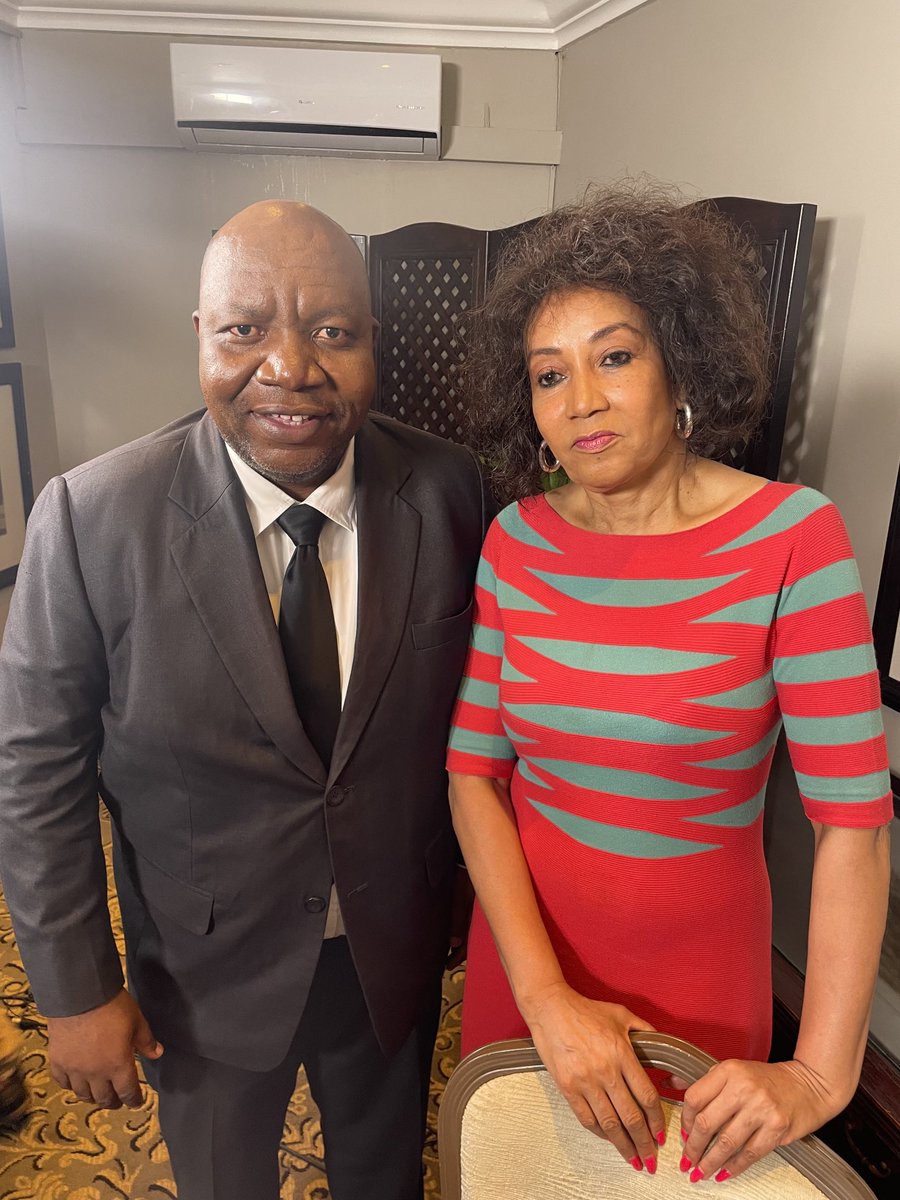 Catch me later with Tourism minister and ANC NEC member ⁦⁦@LindiweSisuluSA⁩ for a sit down interview. Her take on current issues and her party ⁦@MYANC⁩ as it approaches in December. # sabcnews