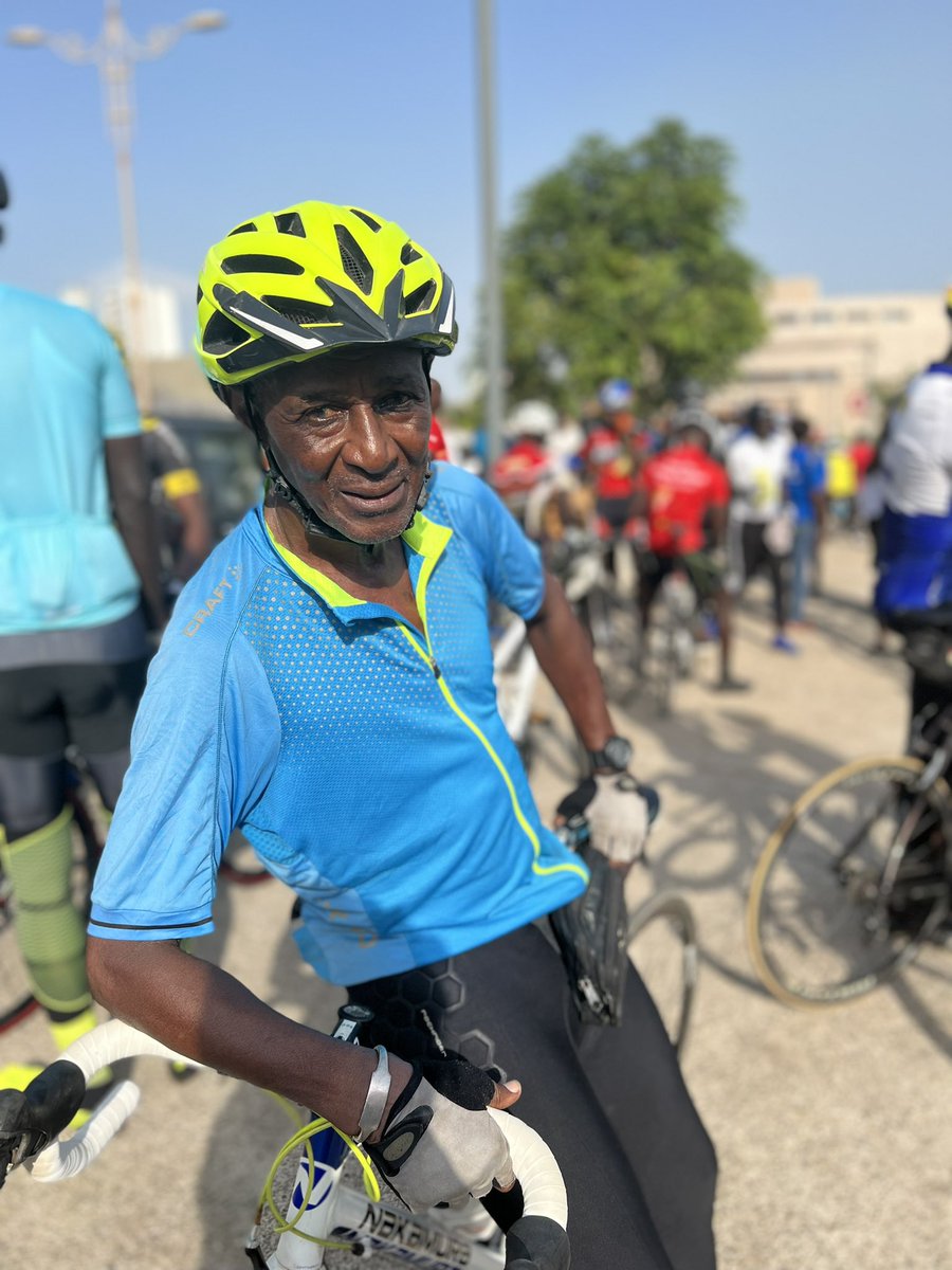 LADYHOOOP's tweet photo. J’aime tellement voir des filles dans des sports « pas faits pour elles » 😍🚴🏾‍♀️ #dakar2026 #dakarenjeux #senegal https://t.co/polLq1NnBz