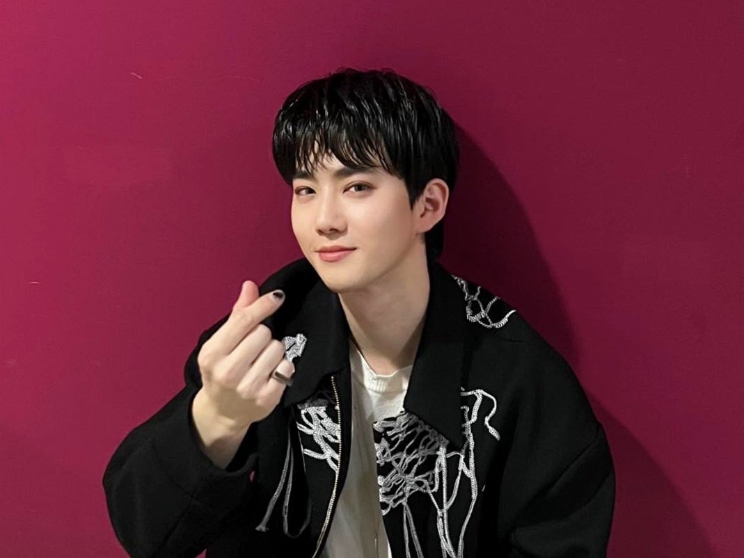 indiesh2o's tweet photo. junmyeon, the vampire guy https://t.co/AuskmBPrMp