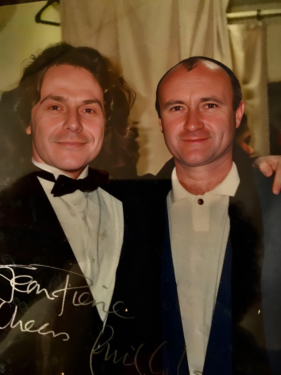 John40219786's tweet photo. Incredible Phil Collins who comes from a legendary era  A class act and True Showmanship ! His band is to tight , That’s how you supposed to Jam ..Timeless Song 🎵❤️🕺 https://t.co/6L1kafQfPU