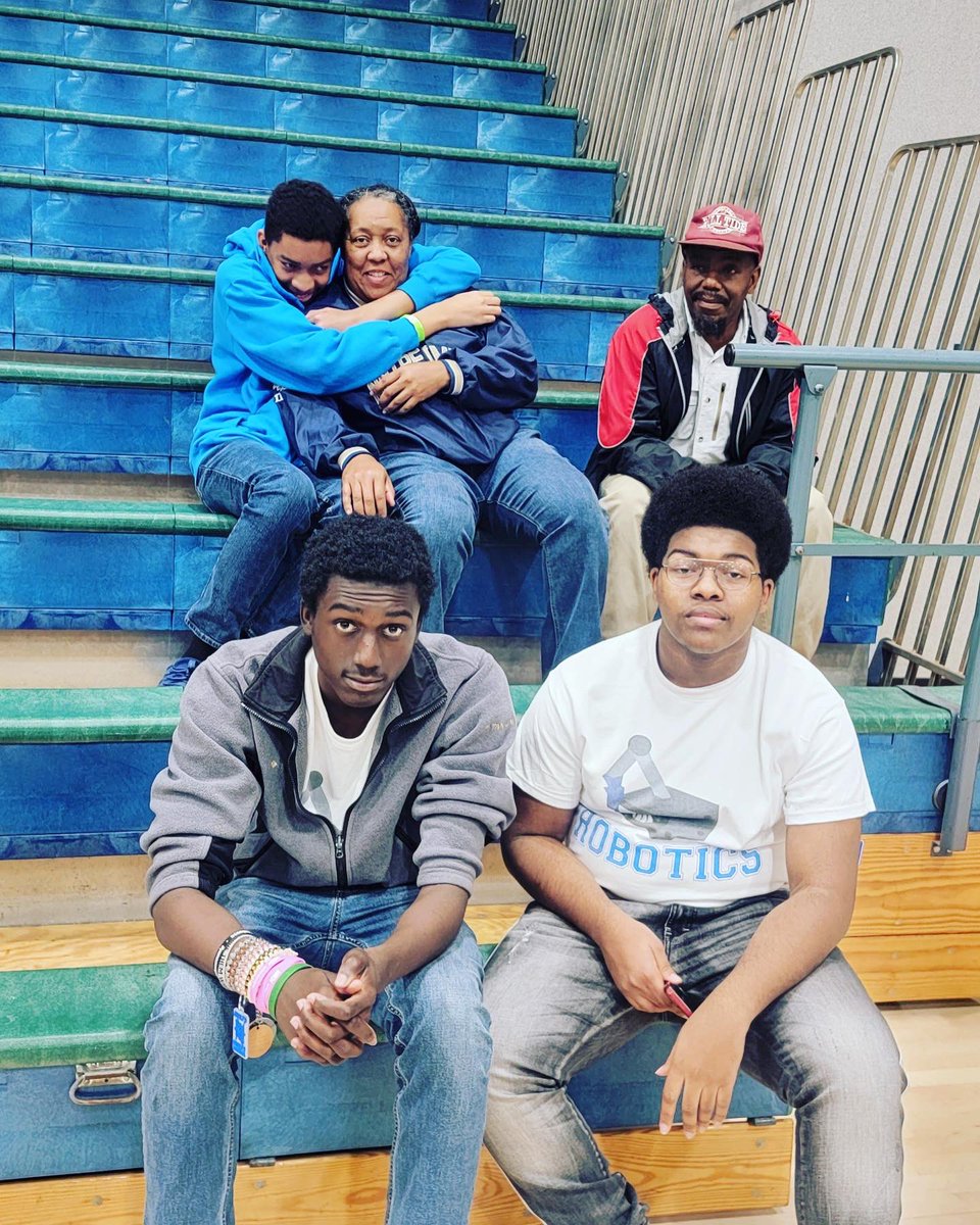 TCTATuscaloosa's tweet image. 🤖A few snap shots of her Robitics Team at Best Robotics!
🤖3rd in notebook category!
🤖Awaiting to hear more!
🤖Congrats TCTA Robotics!
#bestrobotics2022
@BranchJetta @RyanBK23 @TCSBoardofEd @sheltonstate @MikeDaria @tidecam @kknorstrom @MarkhamTCS @tuscaloosacity