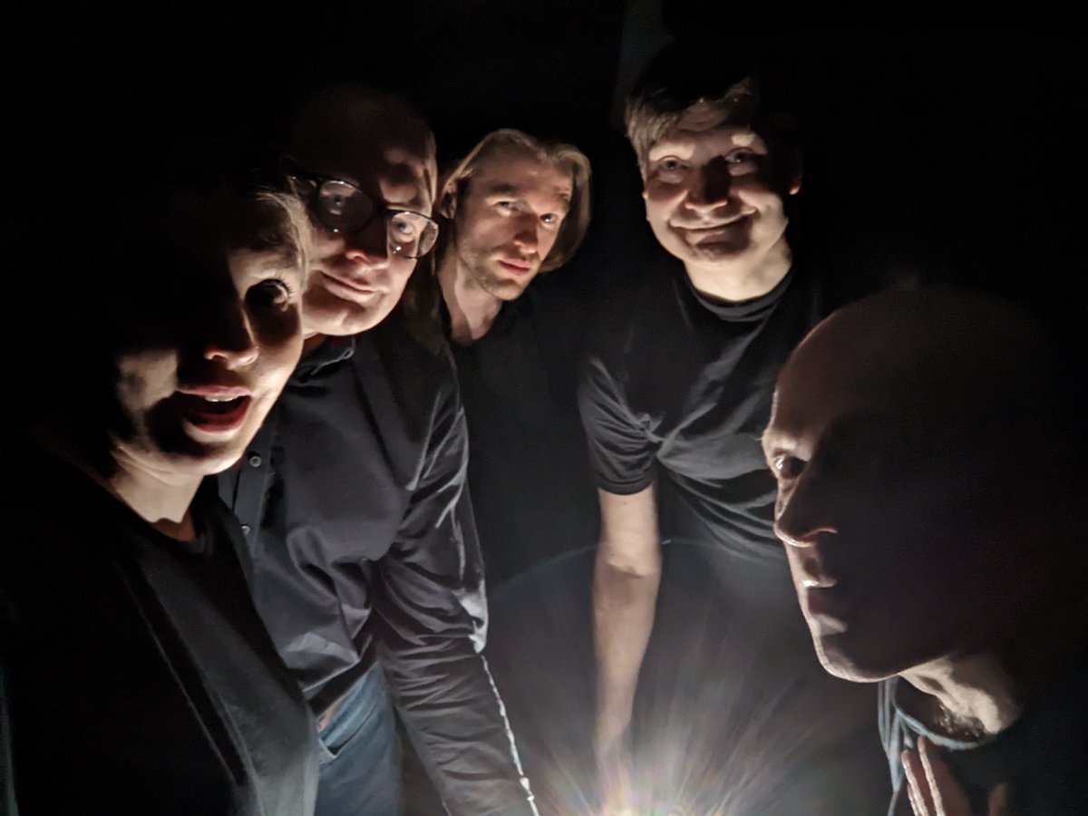 In a suitably dark backstage area at #ShoreditchBalls after our improv horror show "Choose Your Nightmare". (29 October 2022).
We had a lovely time at this groovey new venue. Go and check it out! 
#Shoreditch #Improvisation #Improv #Horror #Halloween #Comedy