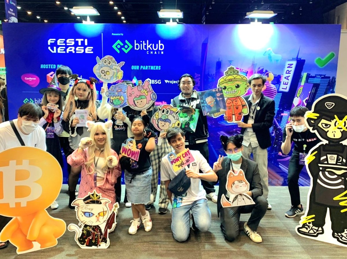 BubblyStory's tweet image. Having fun with #NFTCommunity 
#Festiverse 
@HiGanSociety
@terezaaworld
@blacksnowstudio
@NFTART_View
@apemetaerror
@CryptoSeekerNFT
@khunpolkaihom 
@thisisraviee
@bittoonfunny
@bittoondao
@AnotherLevelNFT