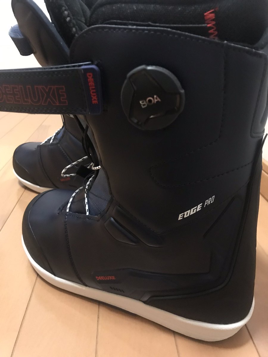 dj_Cheek's tweet photo. 今シーズンの相棒達。
#scooter
#carvin
#deeluxe
#edgepro https://t.co/phFvmvJpDT