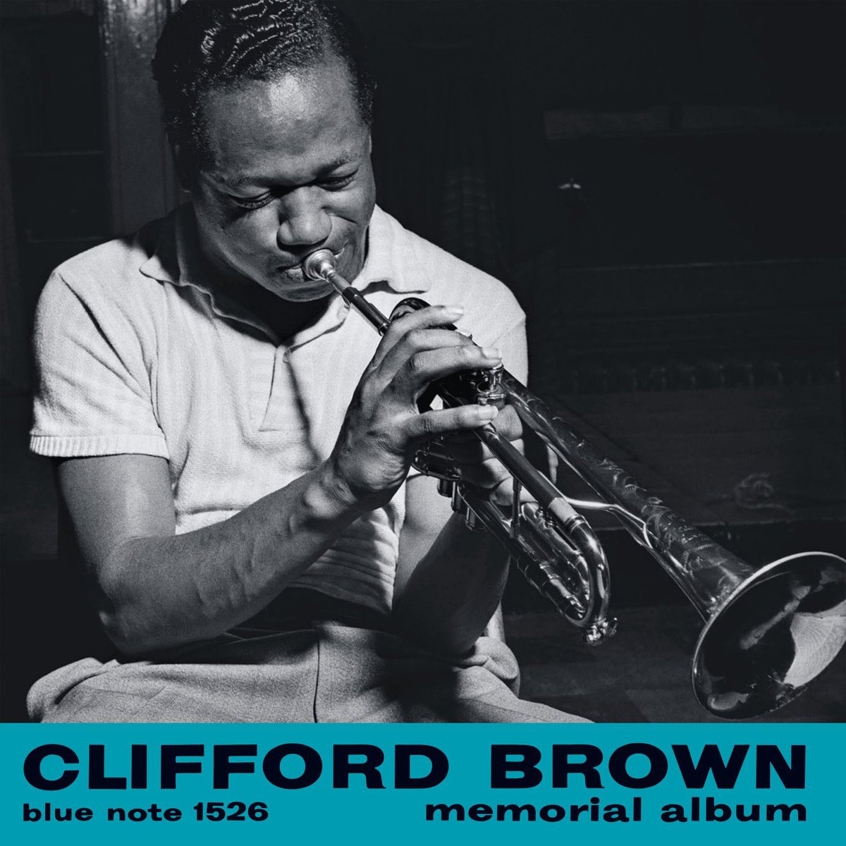 #CliffordBrown was born #OTD October 30, 1930. The incomparable trumpeter recorded two sessions for Blue Note in 1953 that were compiled on the 12" LP "Memorial Album" (BLP 1526) shortly after his tragic death in 1956. Listen: bluenote.lnk.to/CliffordBrown-…