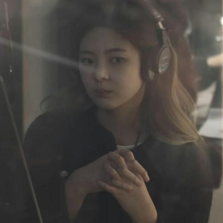dailycjs's tweet photo. ♡ #MAMAVOTE #itzy https://t.co/XlBOhbi8LW