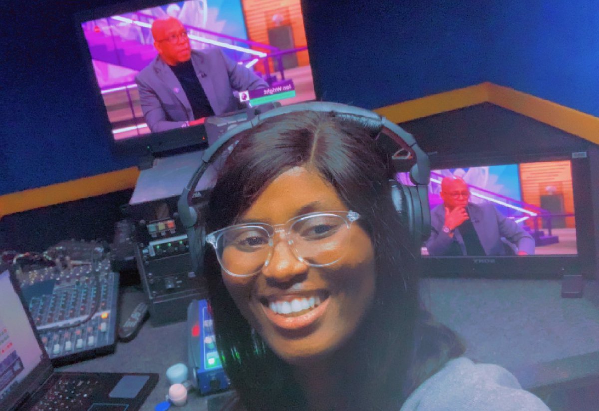 OfficialSuo's tweet image. After the Blues comes the Reggae.

All prepped to be your #matchdaylive #PidginCommentator as @Arsenal face @NFFC and @ManUtd play @WestHam today.
Just switch your language option to pidgin on @SuperSportTV &amp;amp; join the cruise fam…I say Arsenal loss,Westham draw, you?

#Kpoko💛