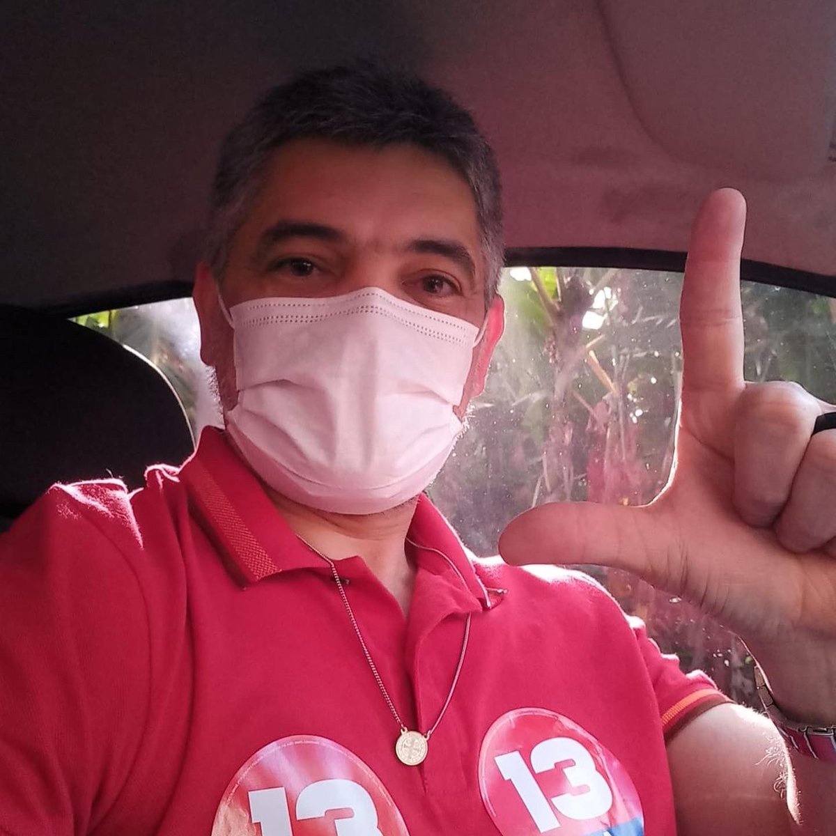 medicoscomlula's tweet photo. Médicos e médicas de todo o Brasil vão às urnas pra deixar o seu voto em @lulaoficial 13! Não deixe de votar! 

Já votou? Posta nos stories e marca @medicoscomlula 

#MedicaseMedicoscomLula #Lula13 #LulaPresidente13 https://t.co/EoOlMqDFgT
