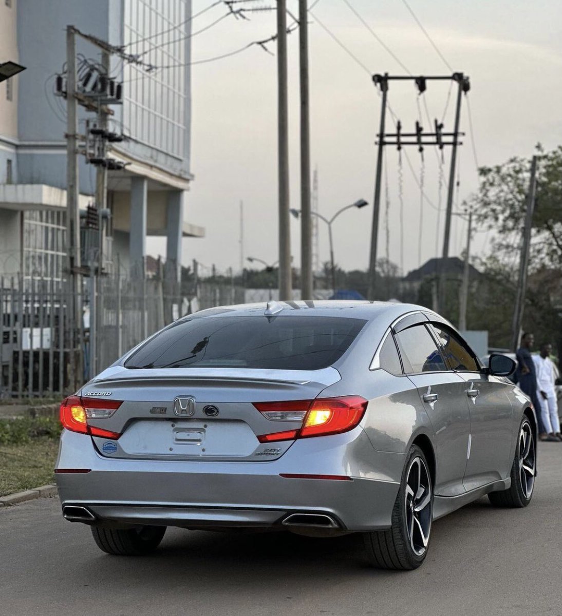 Automall_ng's tweet photo. HONDA ACCORD 2.oT 2019 model
Original duty
Price:16m
Location: Abuja
Akure #APCORPDP #vawulence #Doggy
@Capt_Aliyu @banney___ @indoeishat @aisha_yaGuda @__yellows @lumiquan_ @el_uthmaan @RahmahMlm @__Ummieey @Waspapping_ @oris616 @Autosplug https://t.co/ByYOrICK6Y