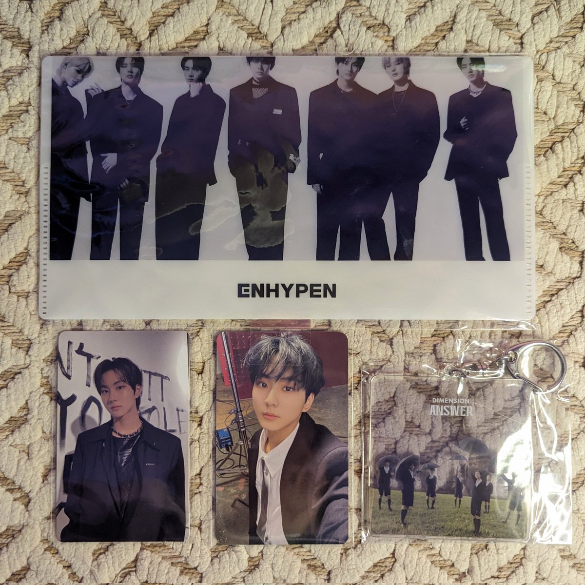 gomikart's tweet photo. Mini giveaway part 2 ✨

• Like and RT
• Must follow
• Will use twt picker (ends Nov 5, 12am)

Includes everything in photo 💖

Eto yung nabogus haha Will draw na lang para fair 🫰🏻 https://t.co/NHAl8Fqp2v