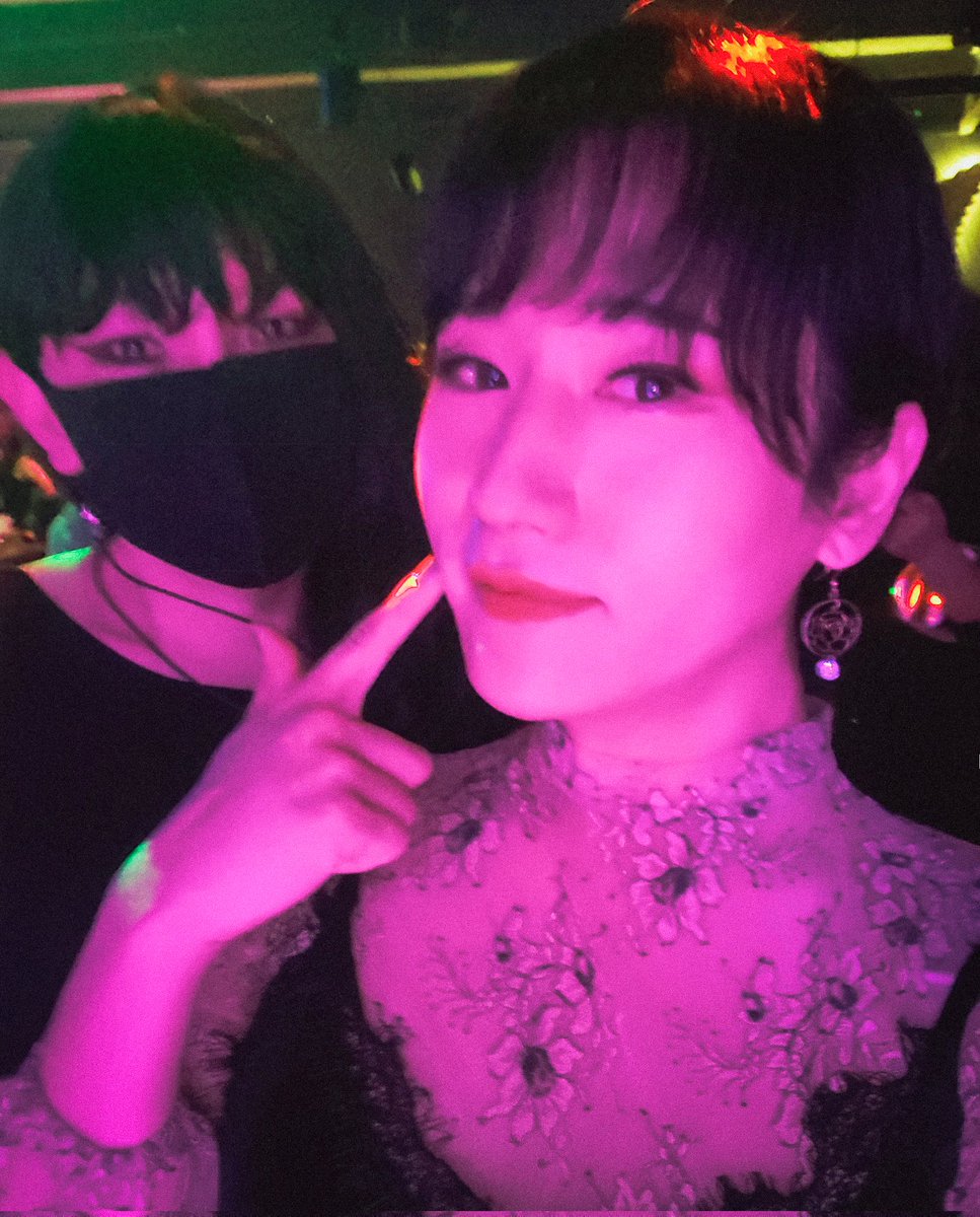 개예쁜화요 부산미모하은 같이찍지못해 아쉬운 많은사람들 꺄 또 가고싶다리🥲 다덜 트이타하면 연락좀주새오🥺