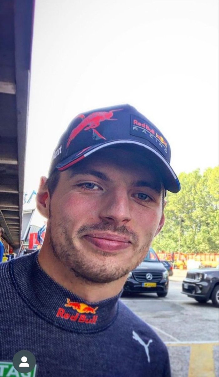 comfort max verstappen🦁 (@comfortmax33) on Twitter photo 