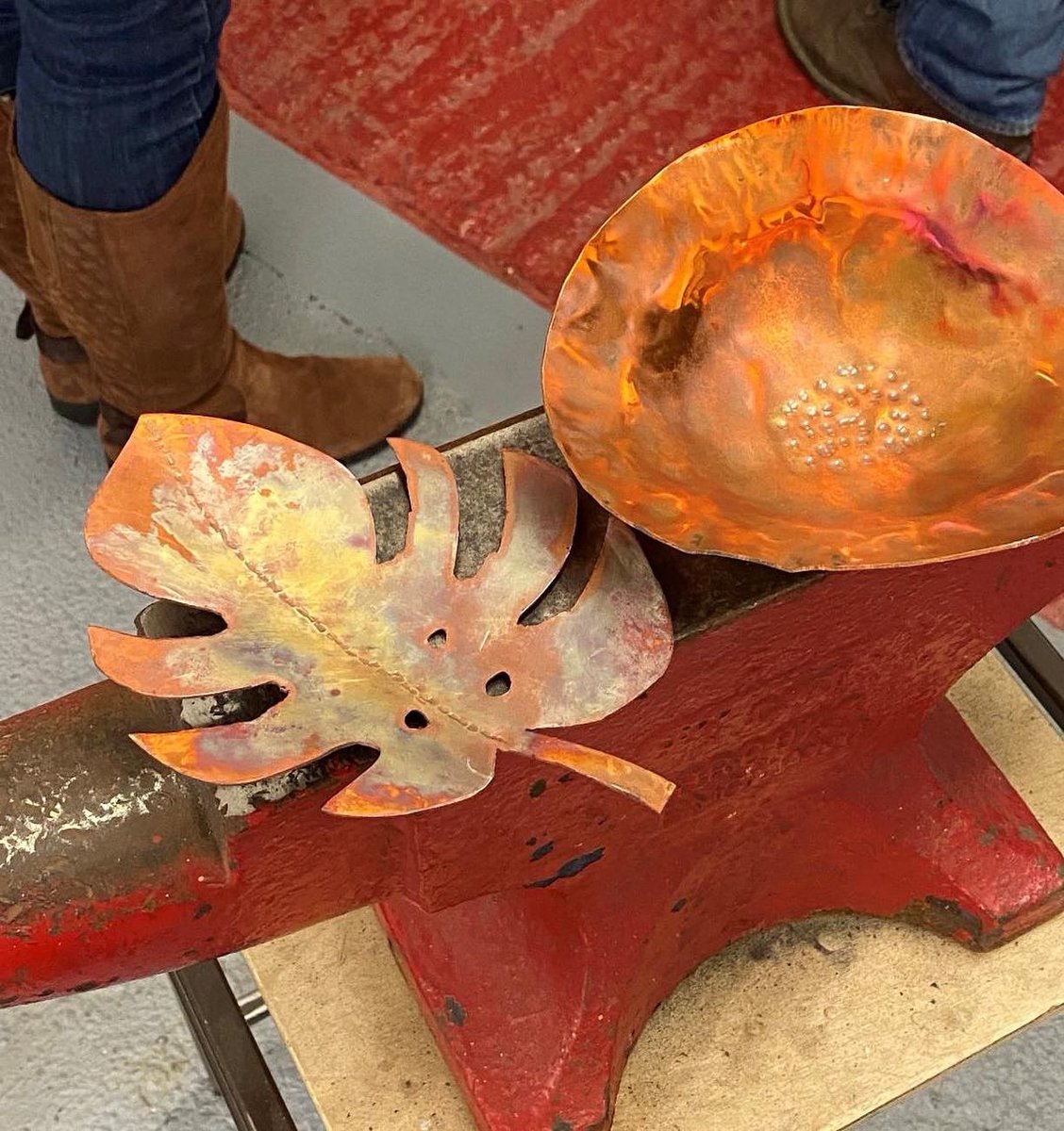 SeagullsPaint's tweet photo. Just 1 place left on our 2 day coppersmith workshop. This is a great way to learn the fundamentals of working with copper and to create some beautiful things.
Head to Eventbrite for booking 👇 
https://t.co/iGqNcVYtD5 #copperworkshop #creativeworkshopleeds #seagullsworkshops https://t.co/Ap8RBLF3eP