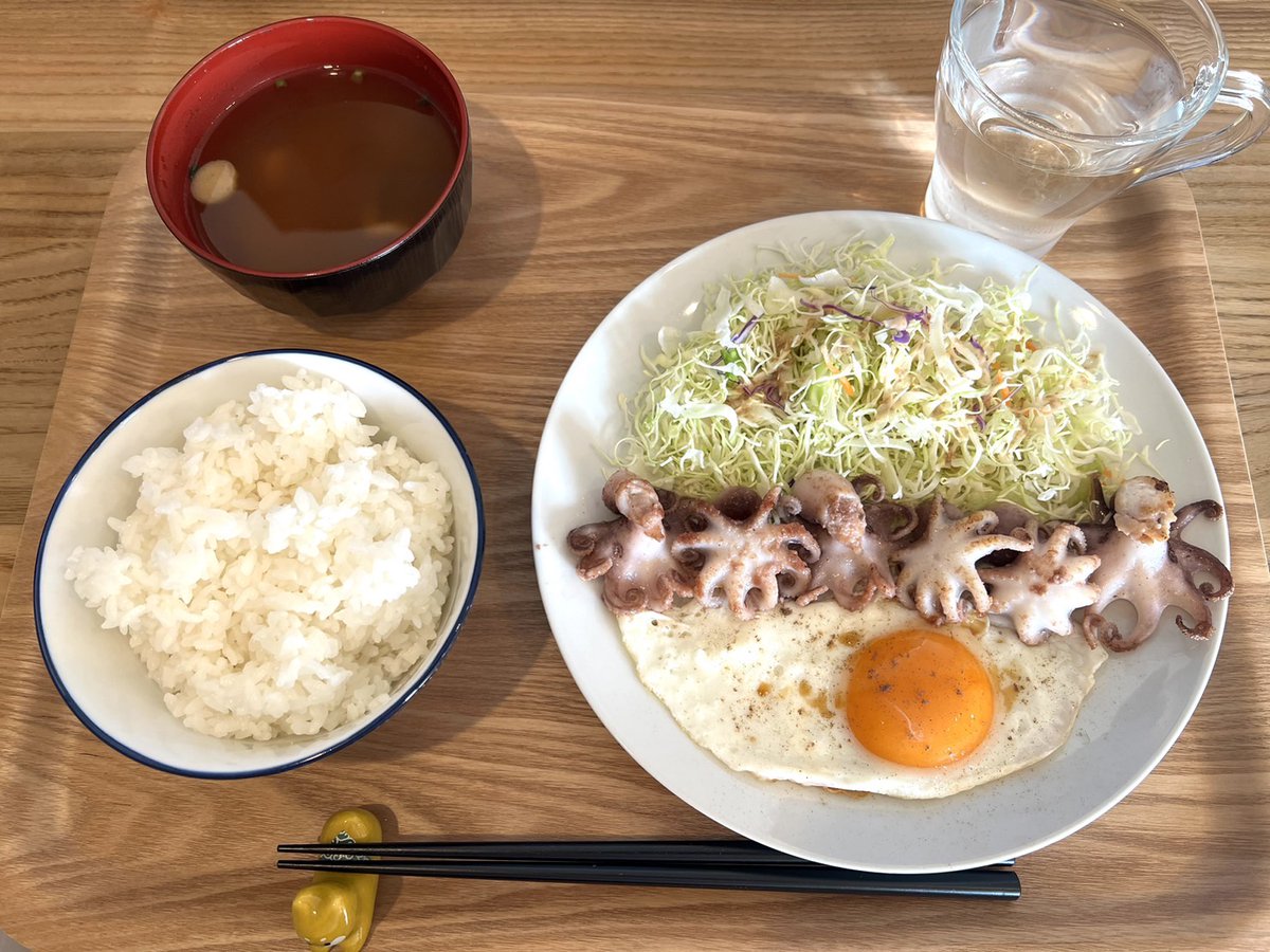 今日はタコさん定食を食べました。おいしかったです。
