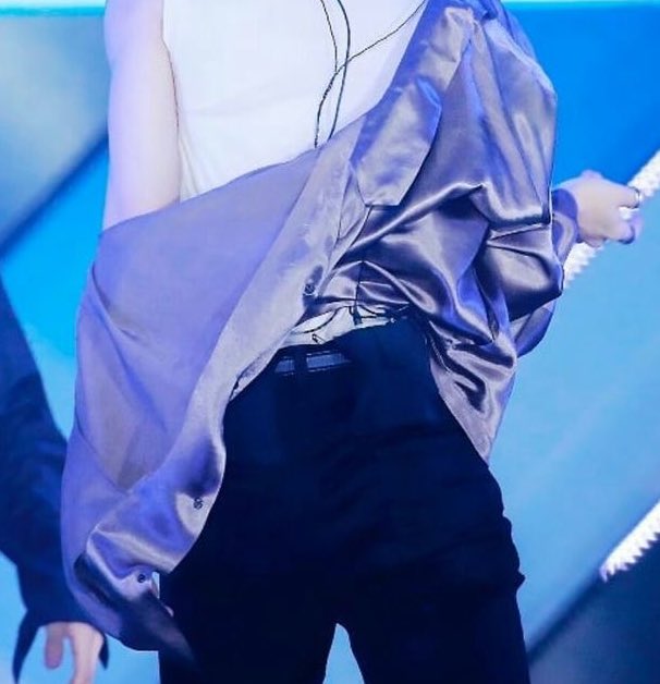 dailyjiminbody's tweet photo. https://t.co/Q9qH1WerxI