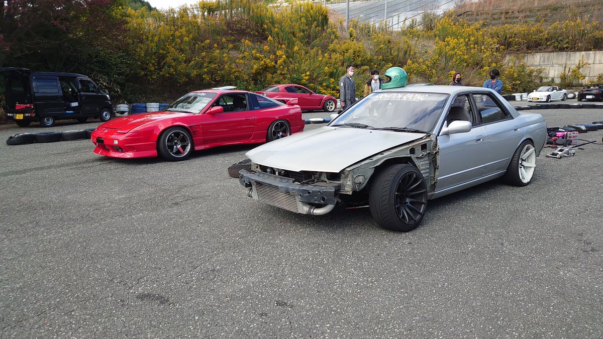 FormationRacing's tweet photo. 昨日は名阪Dコースで講師役として2台参加させてもらいました!
横乗りも楽しんで貰えて何よりです😁
呼んで頂いてありがとうございました🙇♂️
#こんD走 #FORMATIONRACING #FORMATIONRACING活動記録 #名阪スポーツランド https://t.co/GcJOTIy96L