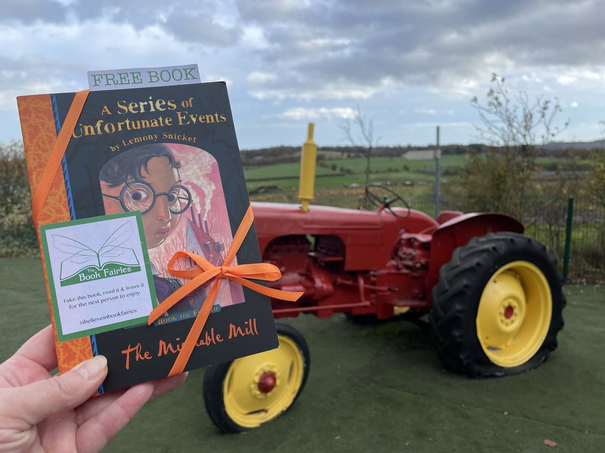 Jennife09761350's tweet photo. “The building had been made to look like an eye”

#TheBookScaries have left a pre-loved copy of #TheMiserableMill by @lemonysnicket in #Edinburgh 

#ASeriesOfUnfortunateEvents 

Did you find it near the pumpkins @craigiesfarm?

@the_bookfairies @BookfairiesScot @BookfairiesEdin https://t.co/IODl27MKCo