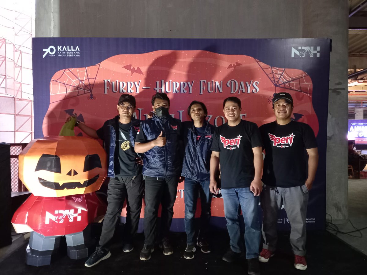 PeriMakassar's tweet photo. FURRY - HURRY FUN DAYS  Yang diselenggarakan oleh Pihak NIPAH MALL MAKASSAR #PeriMakassar https://t.co/nOTLTrqifB