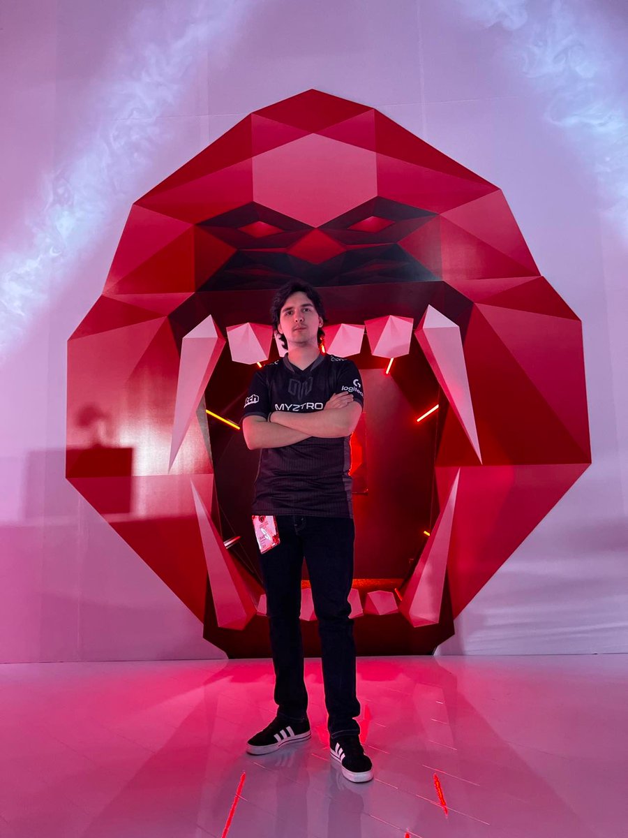 Adrián Birgány (@myztroraisy) on Twitter photo #QuakeChampions #BarcelonaKeenCon2022
Stream: twitch.tv/ShaftasticTV
Upper Bracket Final vs maxter
<a href="/MyztroGaming/">Myztro Gaming</a> #LetsGoMyztro #MyztroFam #PlayToWin #QuakeChampions #BarcelonaKeenCon2022
Stream: twitch.tv/ShaftasticTV
Upper Bracket Final vs maxter
<a href="/MyztroGaming/">Myztro Gaming</a> #LetsGoMyztro #MyztroFam #PlayToWin