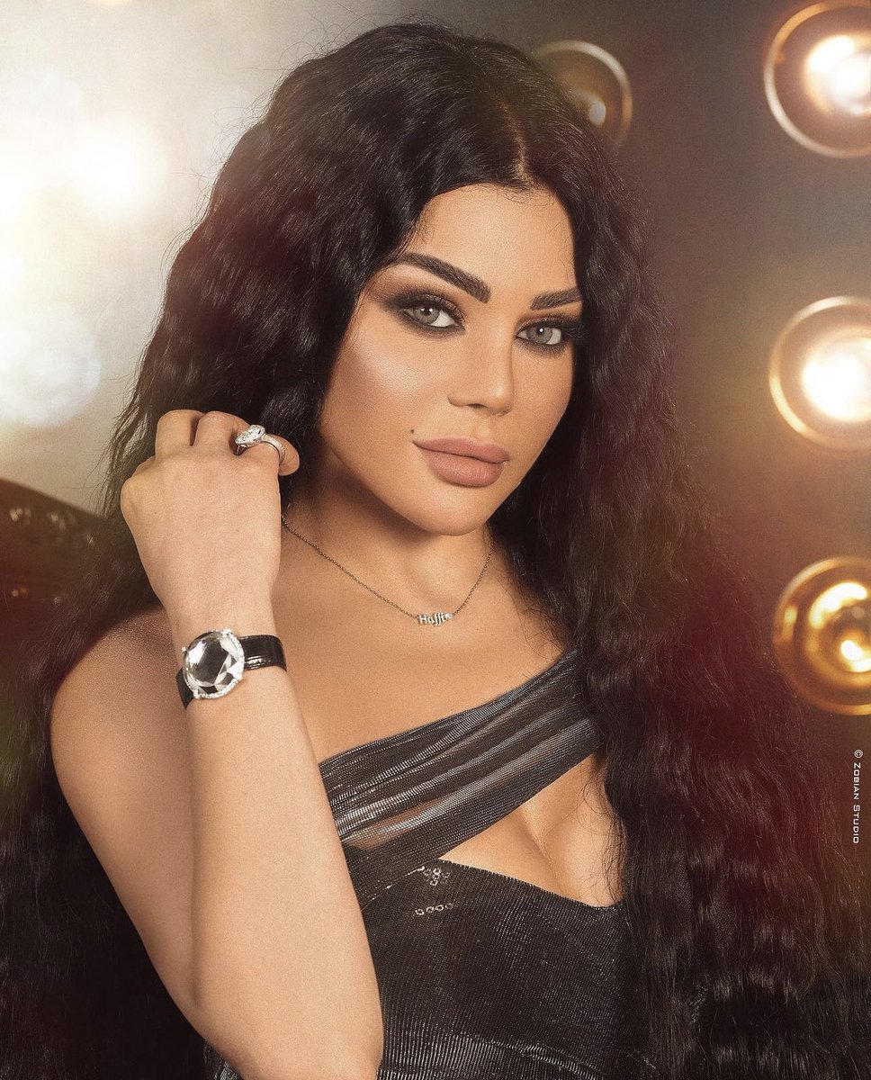 HaifaExclusives's tweet photo. هالتويت ما بتحمل إلا كل الحب والتقدير لنجمة الجماهير ولمحبوبة الملايين, الديفا #هيفاء_وهبي ❤️
كنتي السباقة والمتجددة, انتي الاساس وعلى هيدا القول مكملين: "آخر همي شو ما يقولوا غلط ولا صح" 👏🏻🤩
@HaifaWehbe https://t.co/y6tKWA8qgo