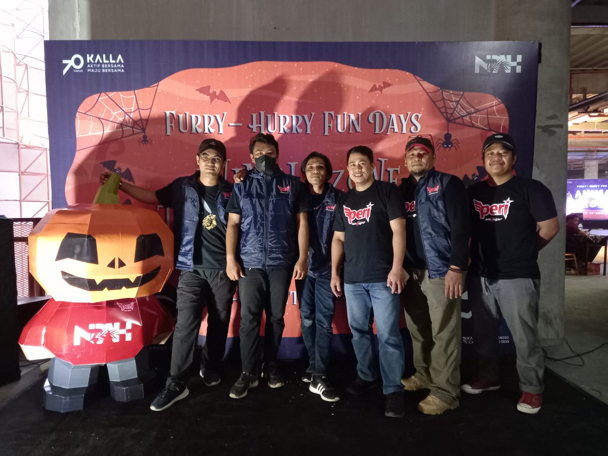 FURRY - HURRY FUN DAYS  Yang diselenggarakan oleh Pihak NIPAH MALL MAKASSAR , Terima Kasih Buat teman yang berpartisipasi baik Materi dan Non materi, salam kertas. #PeriMakassar