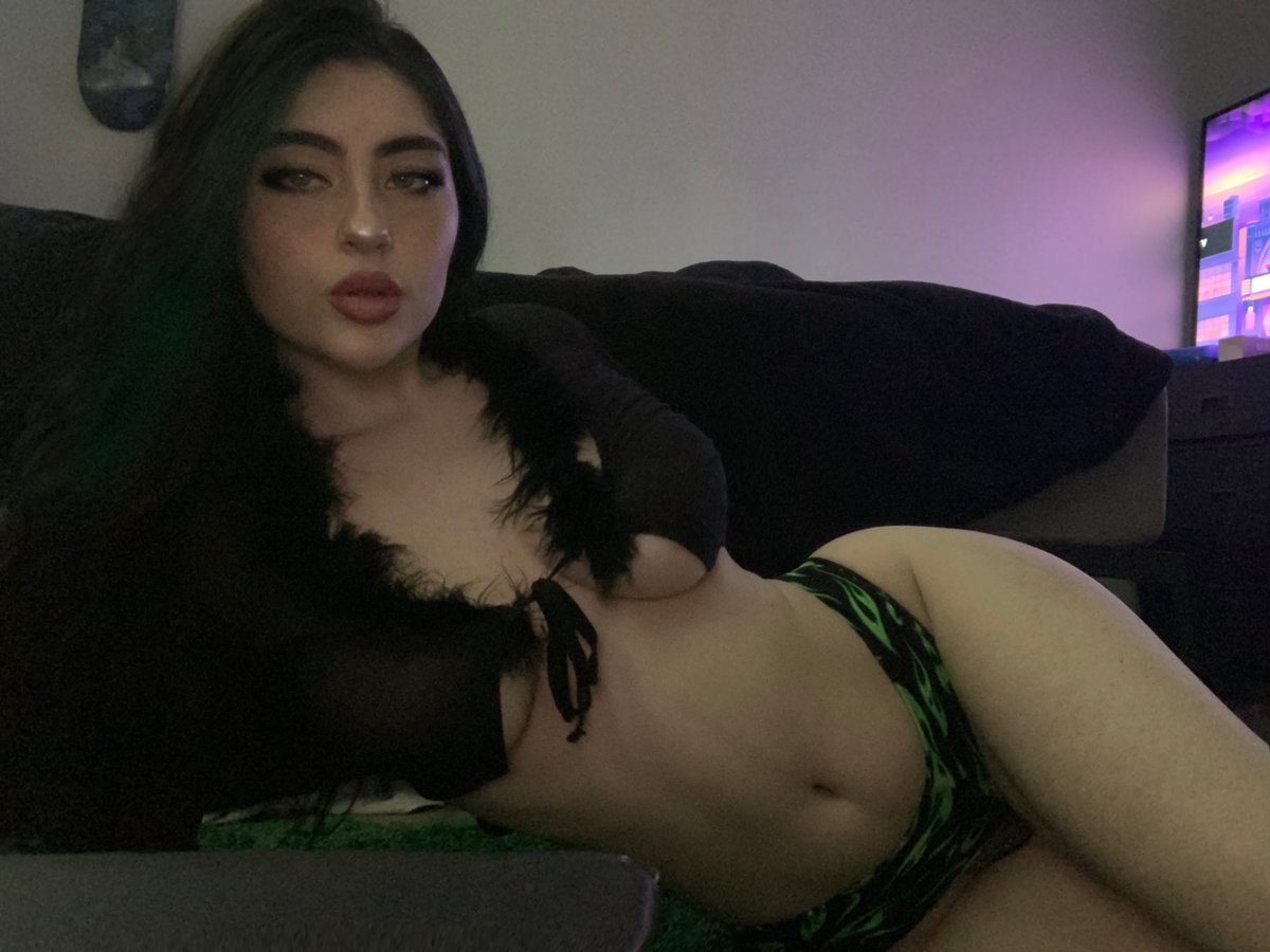 NikkiReigha's tweet photo. any dick want to cum👅🍆 💦hit me up in my Snapchat: reighaaustria #dickrate #nudes #bigdick #horny #nsfw #nsfwtwt #horny #cockrate #dick #cock #cum #dickpic #nudes #porn #sext #whore #sext #bigcock #nudes #bwc #snapchat #cocktribute #snap #hornyaf #tits #ass #pussy #dm https://t.co/aeYjB6QeTc