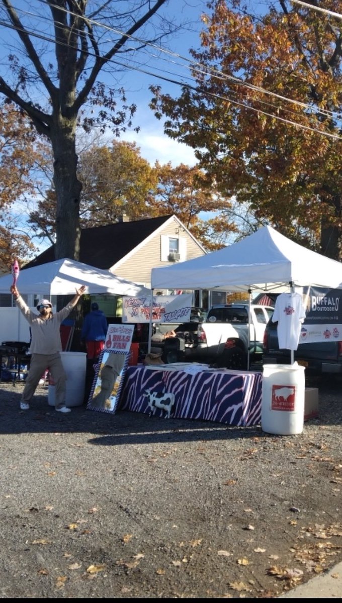 VinceCherry's tweet photo. Game day coat drive ready! Here we go! #Gobills #billsmafia #PanchosArmy #Feenah https://t.co/2jghlWHtgn