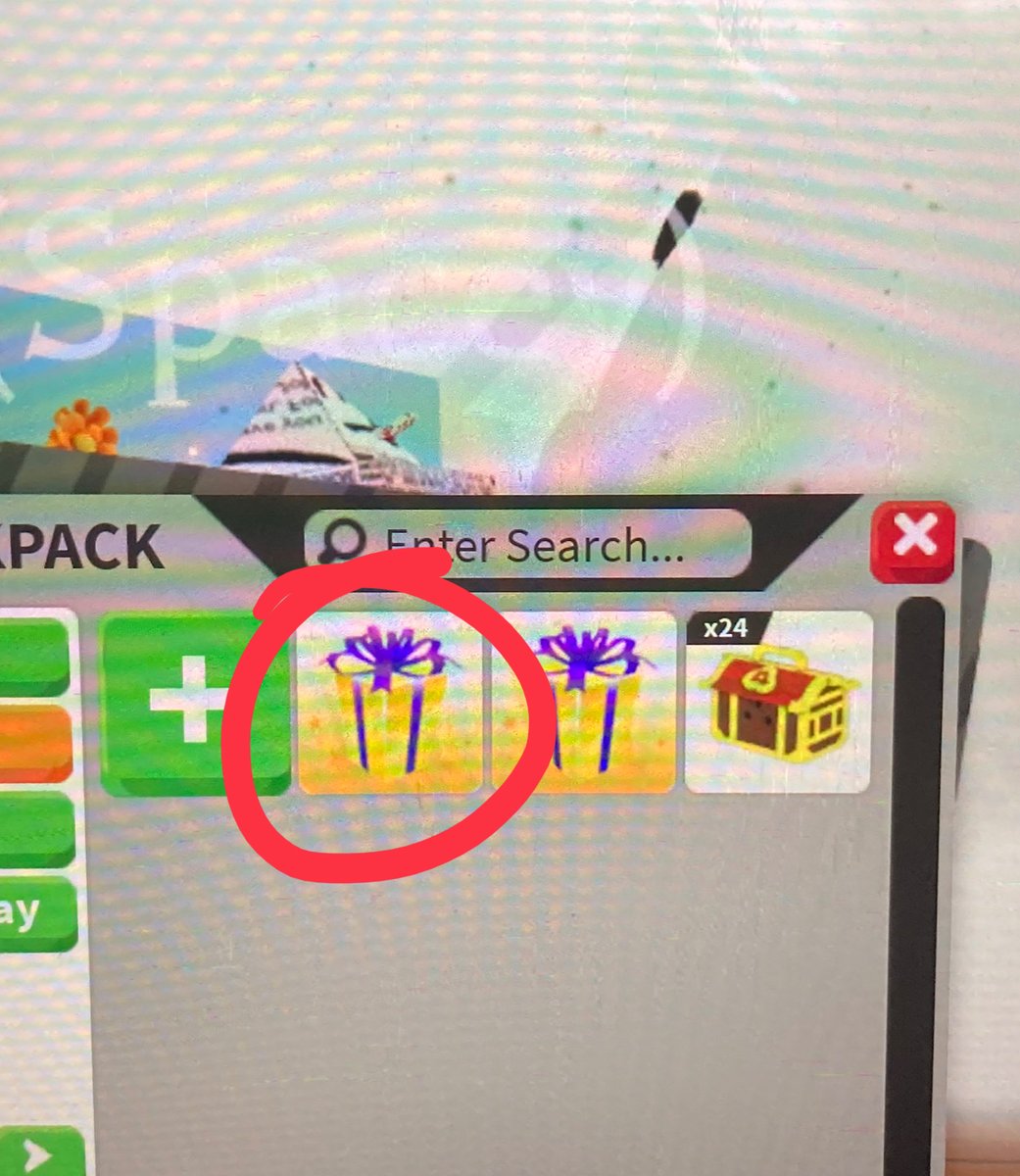BrielleRoblox's tweet photo. @Mirreeeeeeee The ones I circled for both? 🙂 https://t.co/S3UFA6zy4d