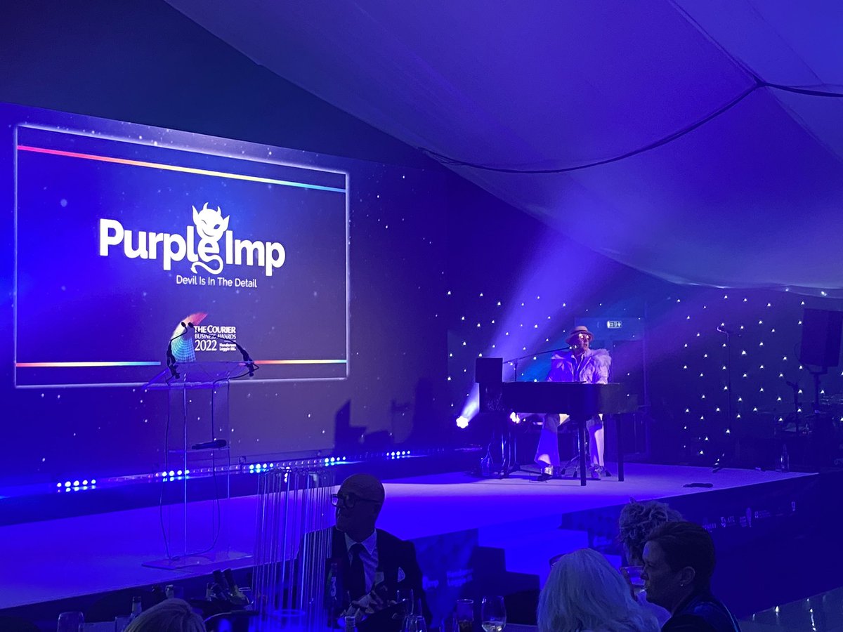 Well done <a href="/ScotAirAmb/">SCAA</a> absolutely delighted that you won the social media award @CourierBizAward 👏👏