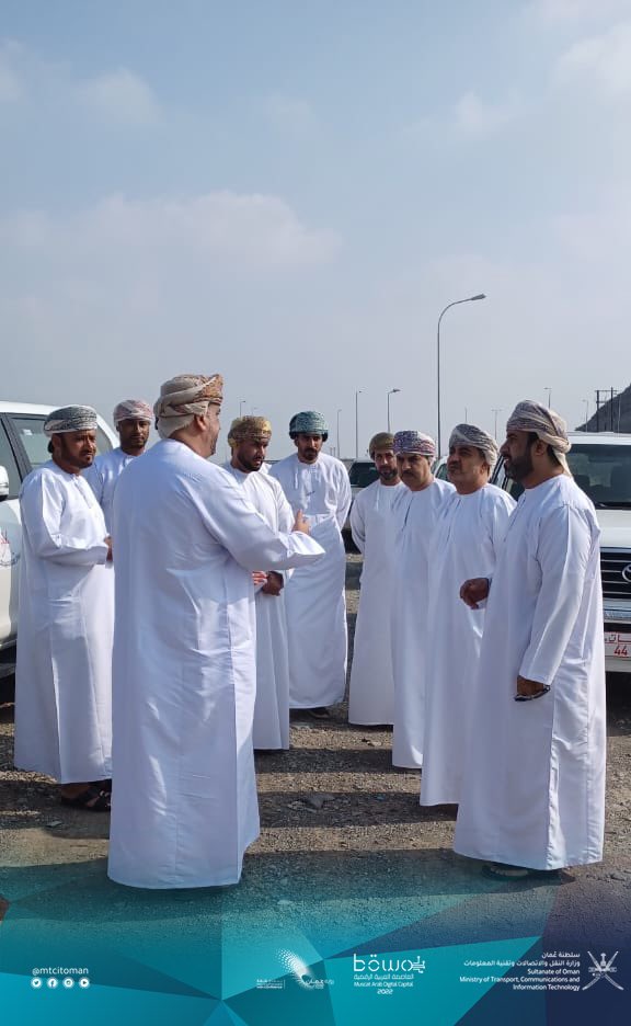 🔹زار معالي المهندس سعيد المعولي وزير النقل والاتصالات وتقنية المعلومات اليوم عدد من مشاريع الطرق بولايتي السويق ولوى بمعية سعادة محمد الكندي محافظ شمال الباطنة وعدد من المختصين بالوزارة ومكتب محافظ شمال الباطنة.