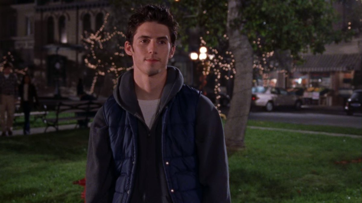 “you know we’re supposed to be together. i knew it since the first time i saw you.” on this day, 21 years ago, jess and rory met each other for the first time 🤍