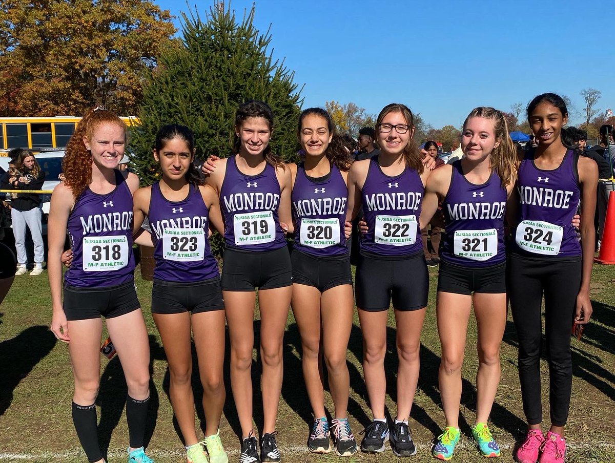 monroe_xc's tweet photo. State Sectionals ✅ Together they battled and worked hard - Amelia Artz will move onto Groups &amp; Simone Mehta finished with a season PR #untilnextyearthompson #proudseason #moretocome @monroeathletic @monroetrack https://t.co/ksdpdmyuv7