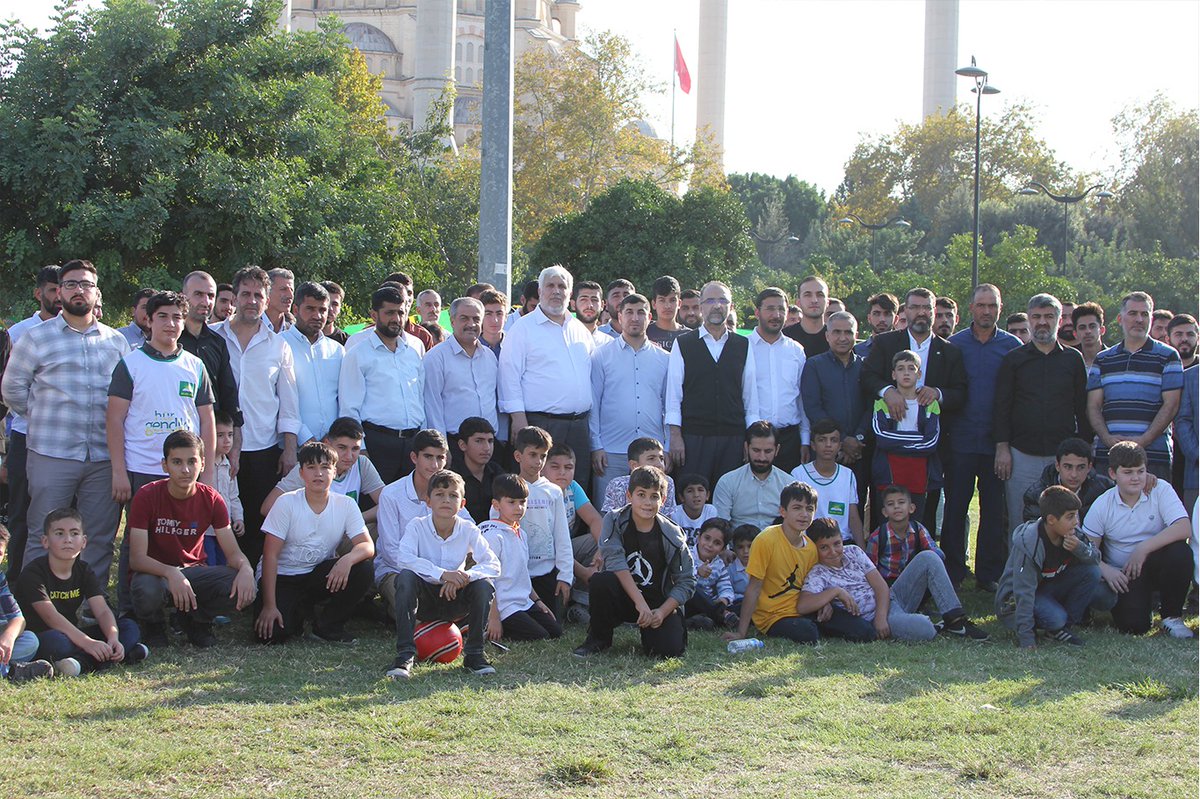 Teşekkürler Adana il gençlik kolları başkanlığımız.. Gençlik Haftası kapsamında bir haftaya aşkındır memleketin bir çok noktasında düzenlediğimiz bir birinden güzel etkinliklerin FİNAL programı için Adana'dayız. #UmutSende