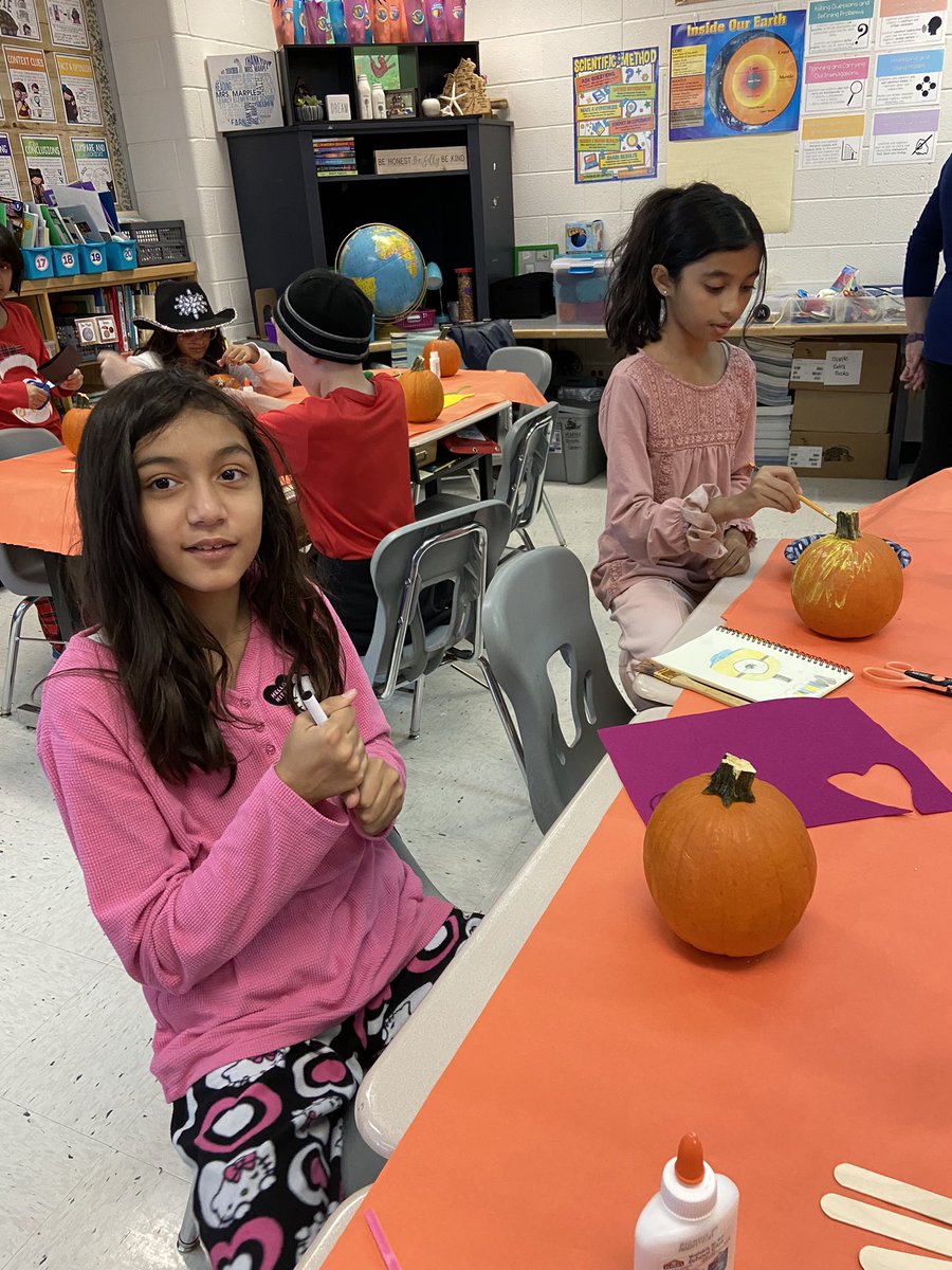 Such a fun, fall party in fifth grade!