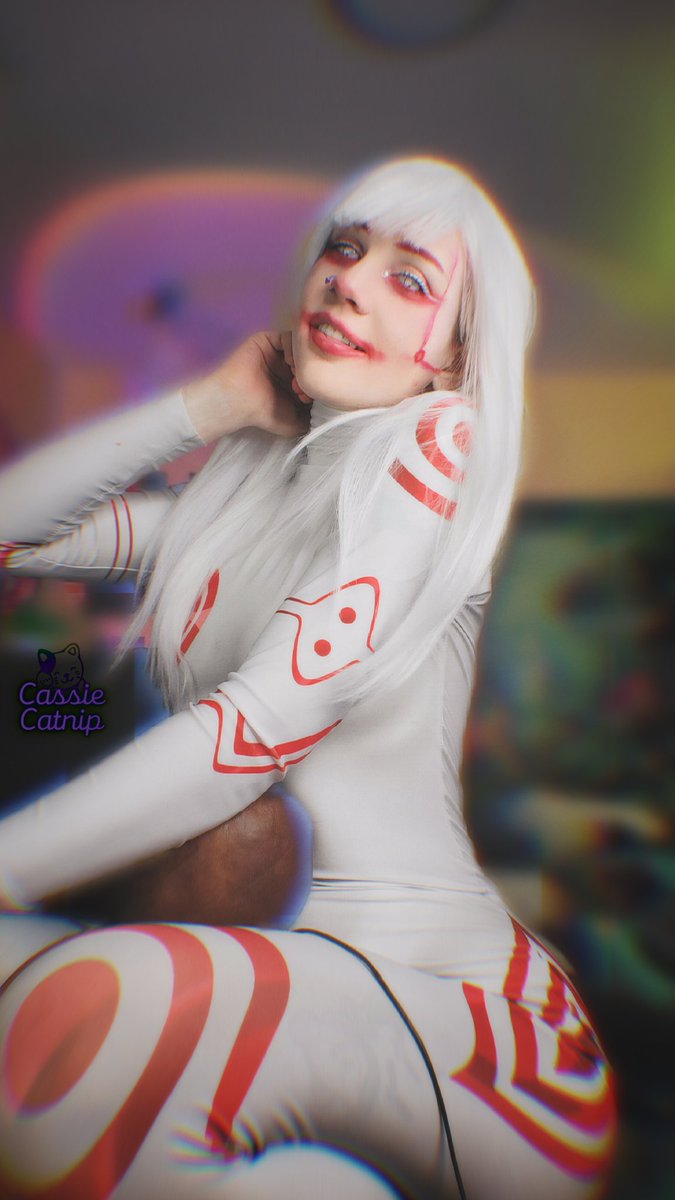 cassiecatnip's tweet image. Going live on twitch.tv/cassiecatnip for some Halloween fun! ^-^ 

#twitchstreamer #cassiecatnip