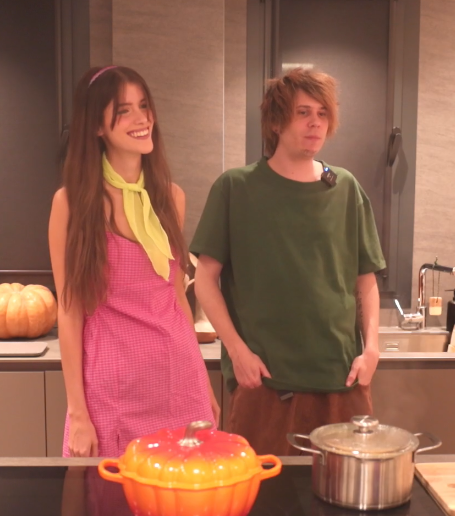 himawari__nana's tweet photo. RUBIUS E IRINA DISFRAZADOS DE SHAGGY Y DAFNE, ESTAN PRECIOSOS https://t.co/dP6ussXsna