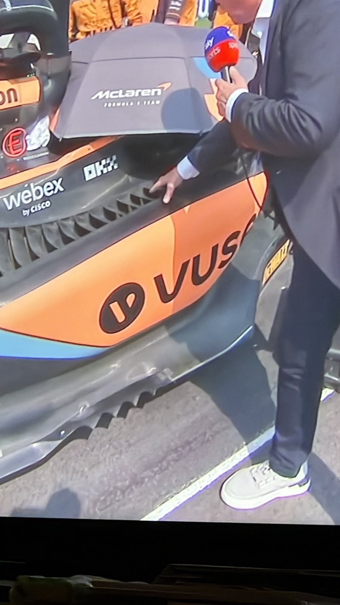 ChrissyLou92's tweet photo. Please tell me there’s gonna be action taken again Martin Brundle for touching two F1 cars on the starting grid…. https://t.co/CVGSl2t92W